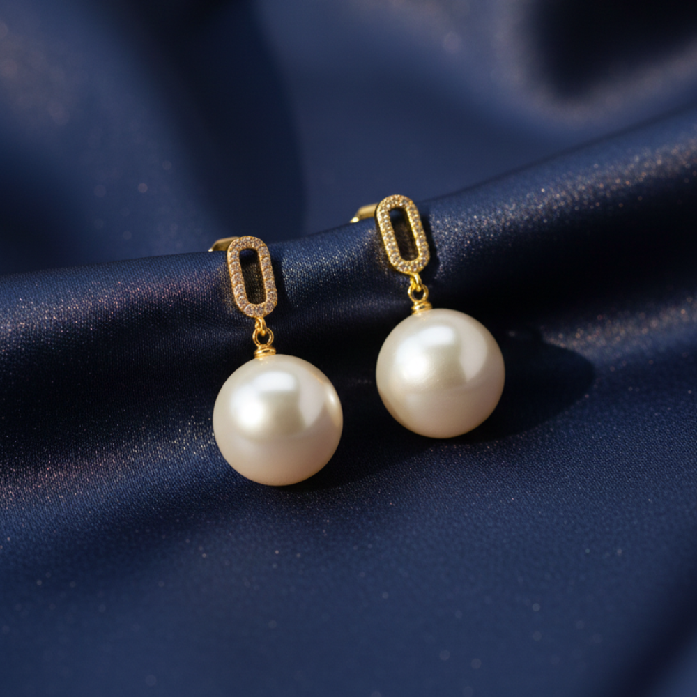 White Freshwater Pearl Studs