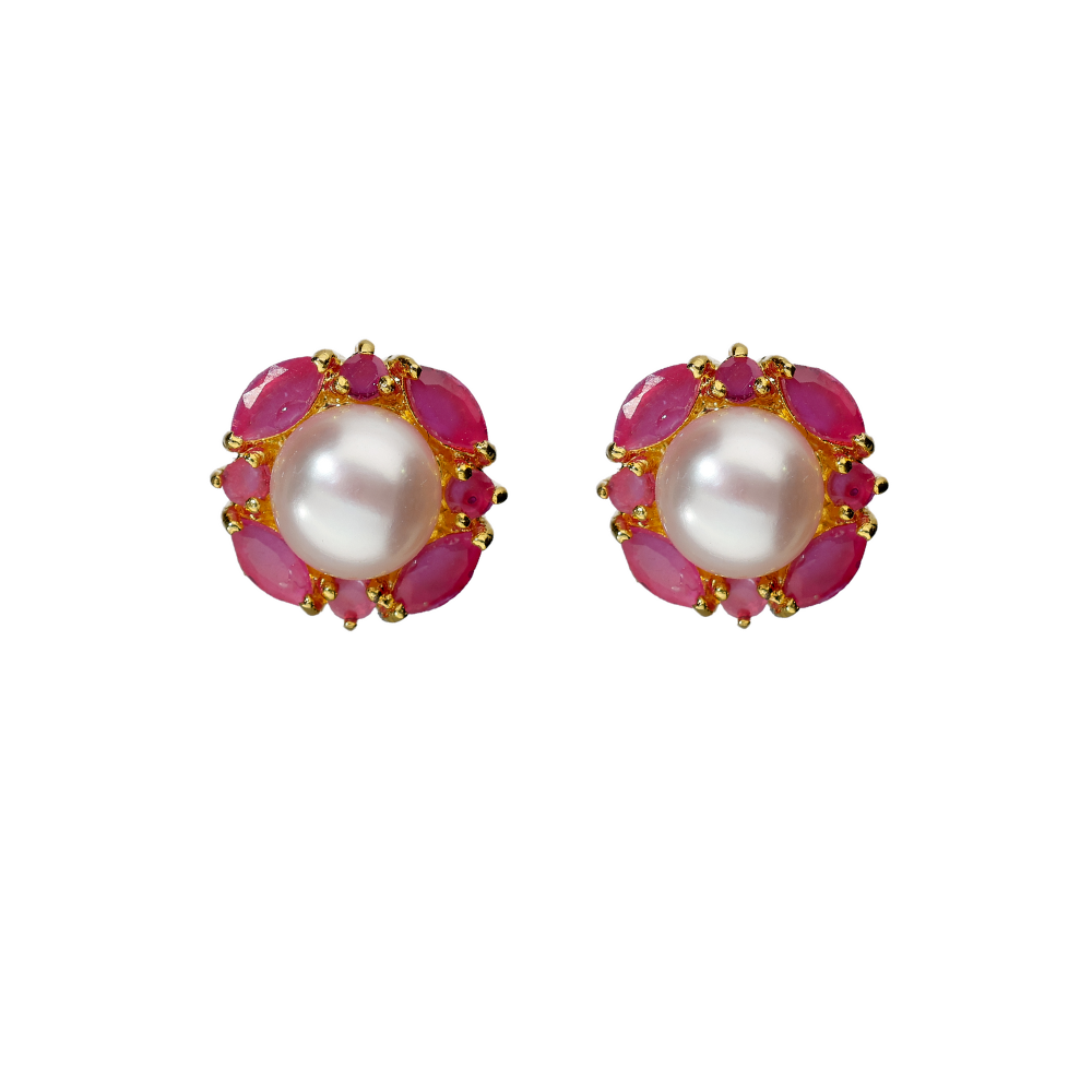 Beatiful White Pearl Studs