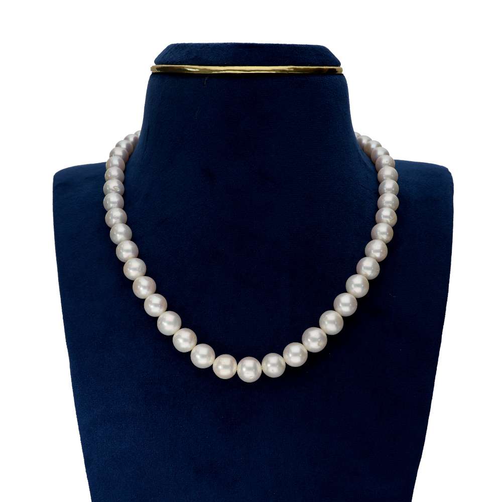 Serene White Pearl Necklace
