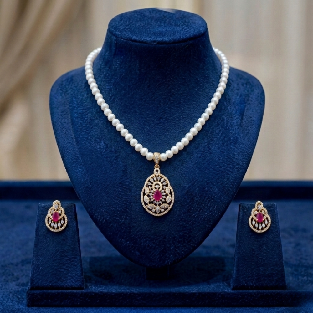 Freshwater Pearl Locket set with Ear Rings