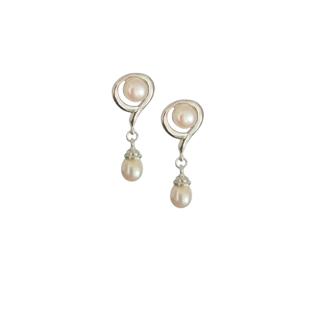 White Round Shape Pearl Hangings