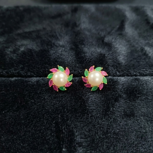 Simple Pearl Studs