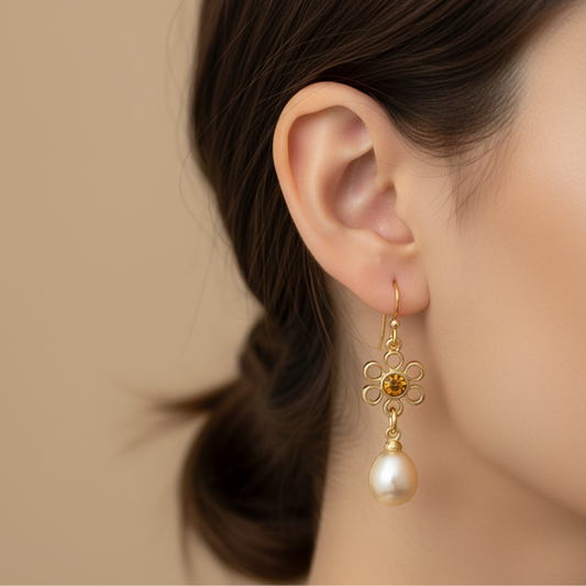 Peach Pearl Earring