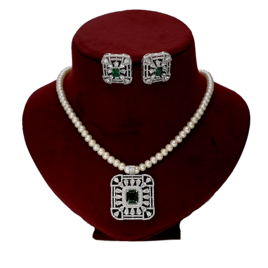 Charming Pearl Ad Set with Green Stones
