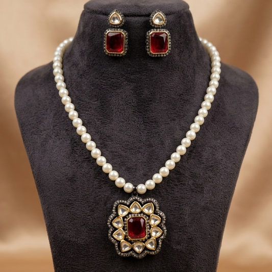 Hyderabadi Pearl Lockets set