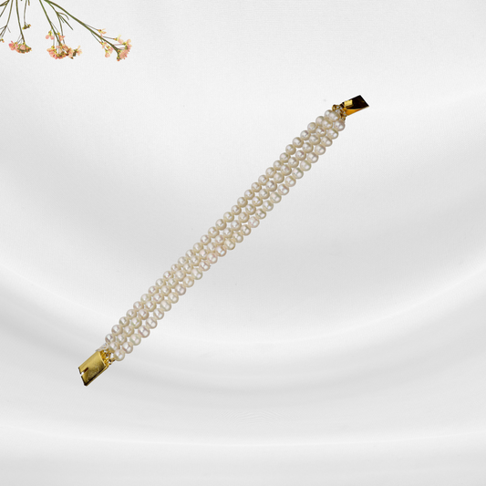 White Round Pearl Bracelet