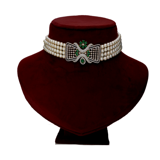 Glamorous White Round Pearl Necklace Choker
