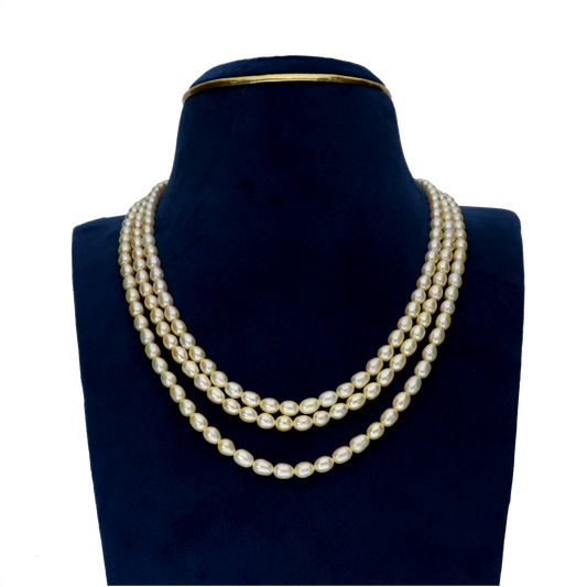 Simple Creme Pearl Necklace