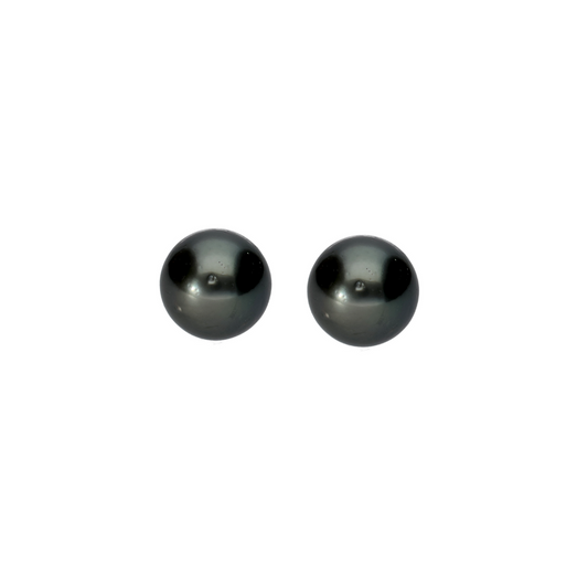 Stunning Black South-Sea Studs