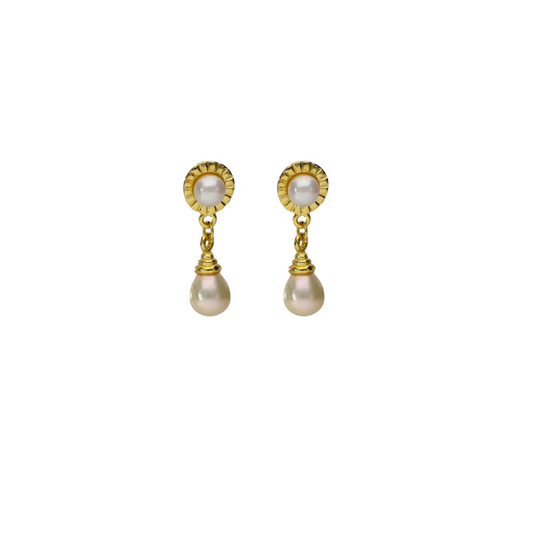 Nature White Pearl Earring