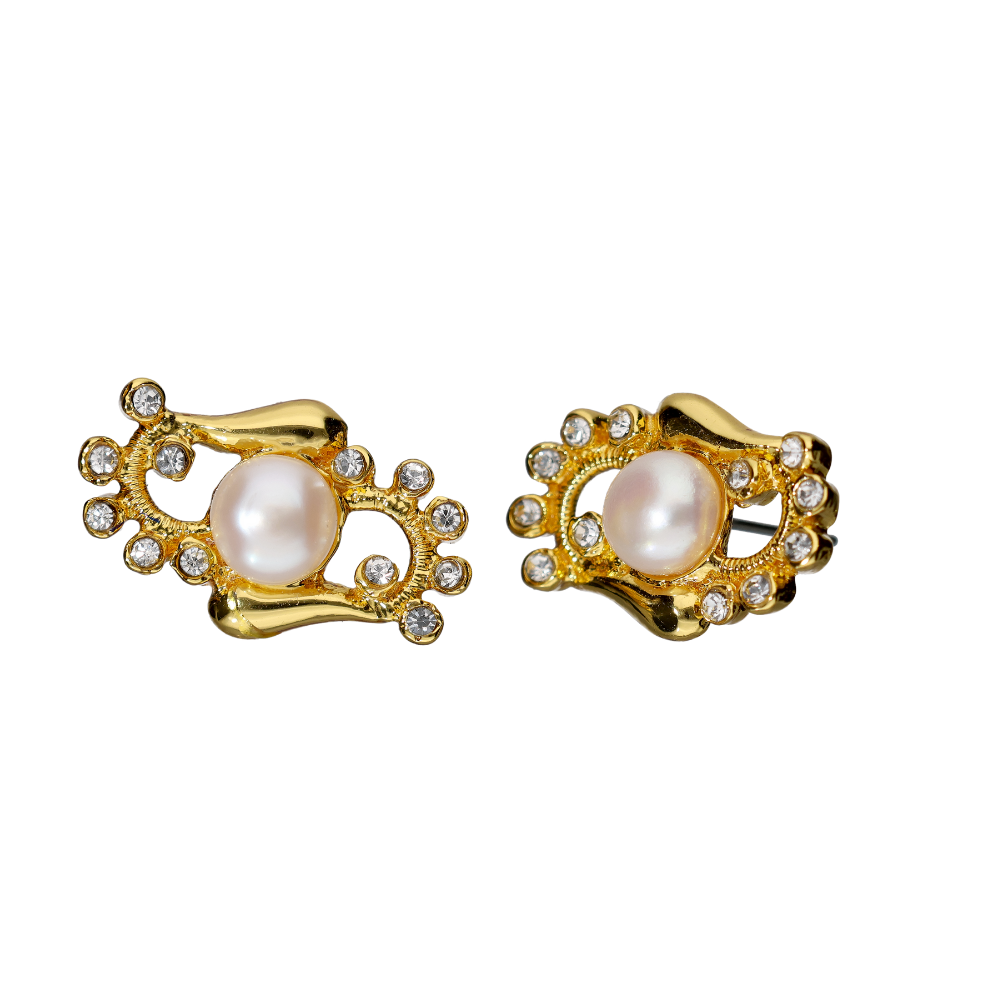 Seashell Pearl Earrings