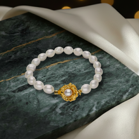 The Golden Flora Pearl Bracelet