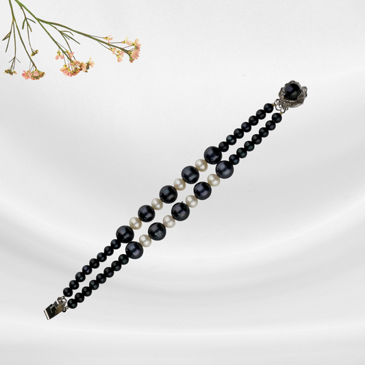 Black & White Pearl Bracelet