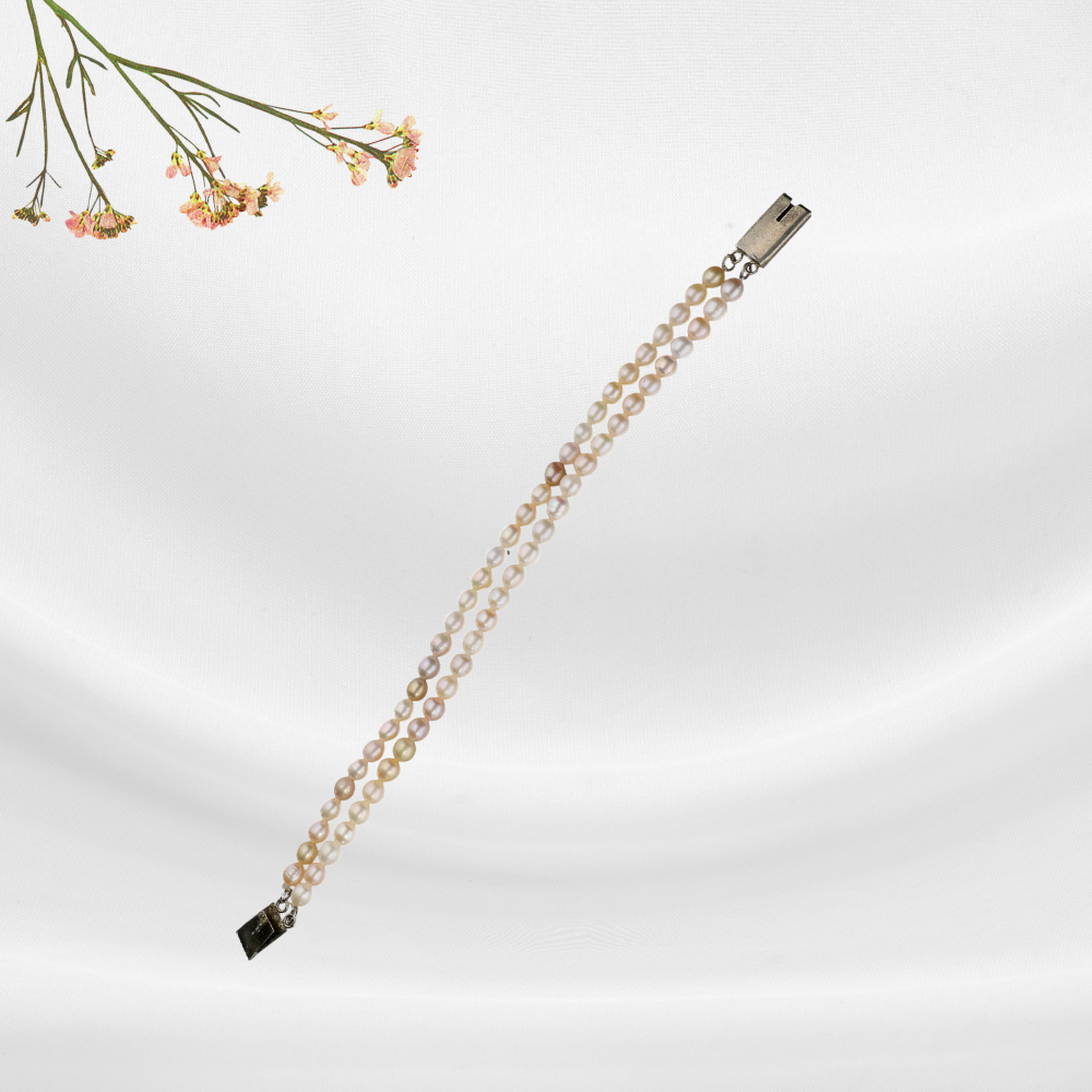 Modern Peach Pearl Bracelet