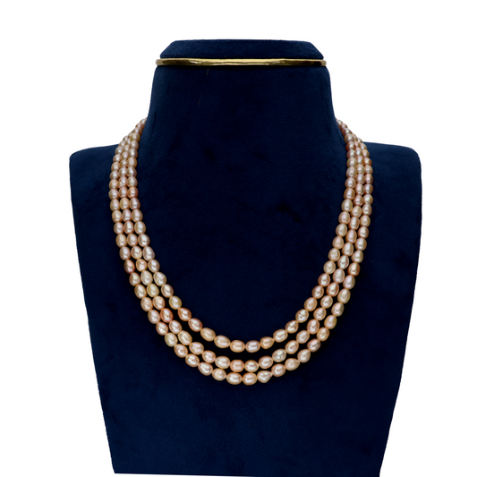 Button Peach Pearl Necklace