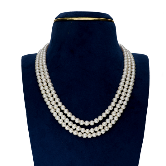 Charming White Pearl Necklace