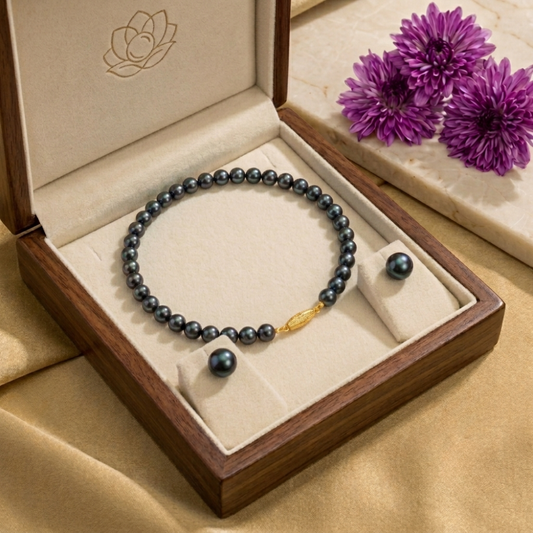 The Perfect Rakhi Gift: Classic Pearl Necklace & Earrings Set