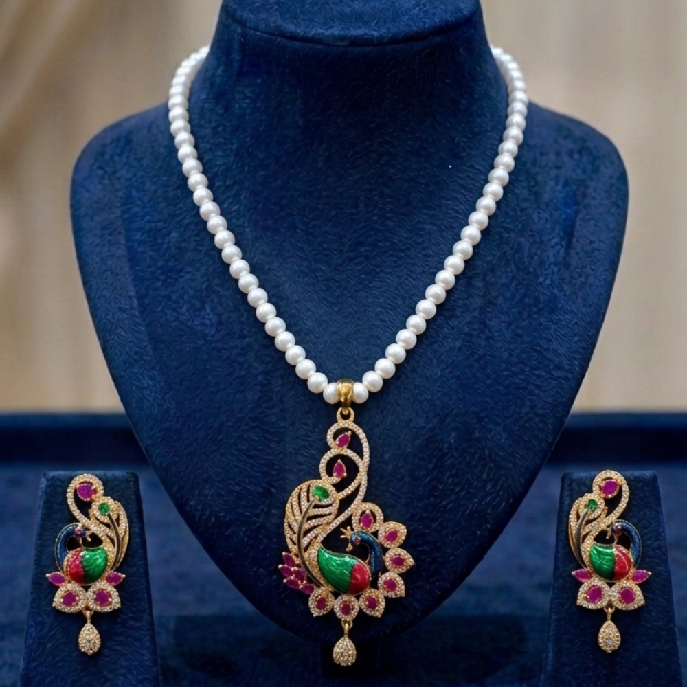 Peacock Shape Pearl Locket Set