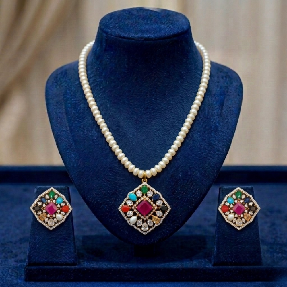 Mangatrai 36 Jubilee Hills Freshwater Pearl Locket Set