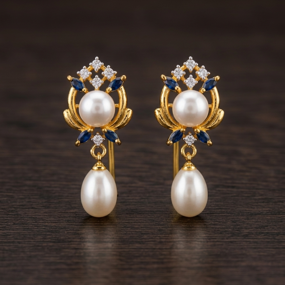 Classic Pearl  Studs