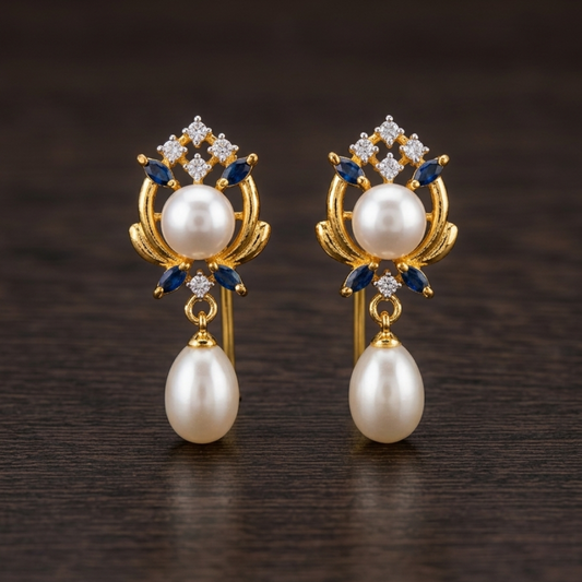 Classic Pearl  Studs