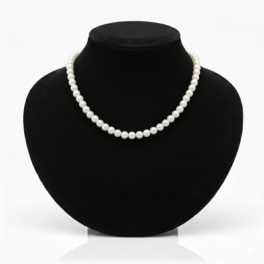 Contemporary Classic White Pearl Necklace