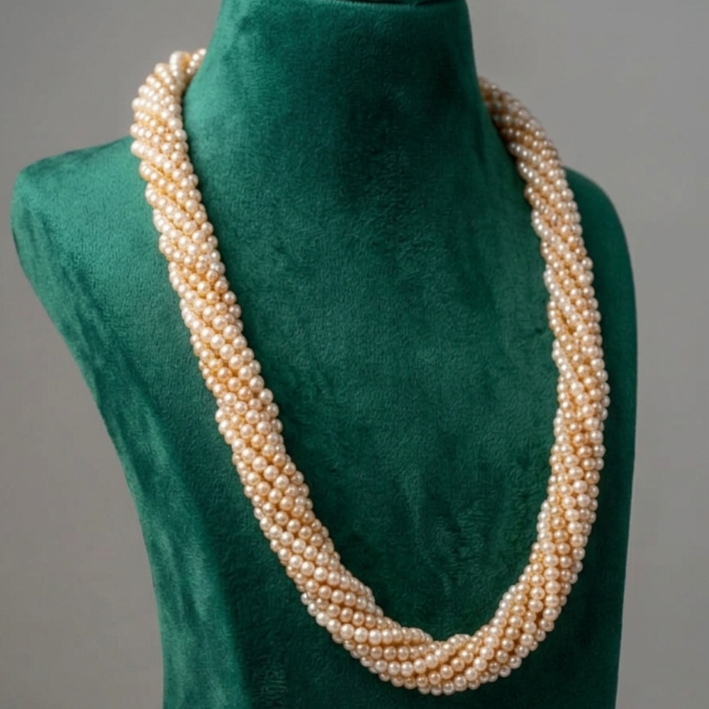Multocolour Twisted Pearl Necklace